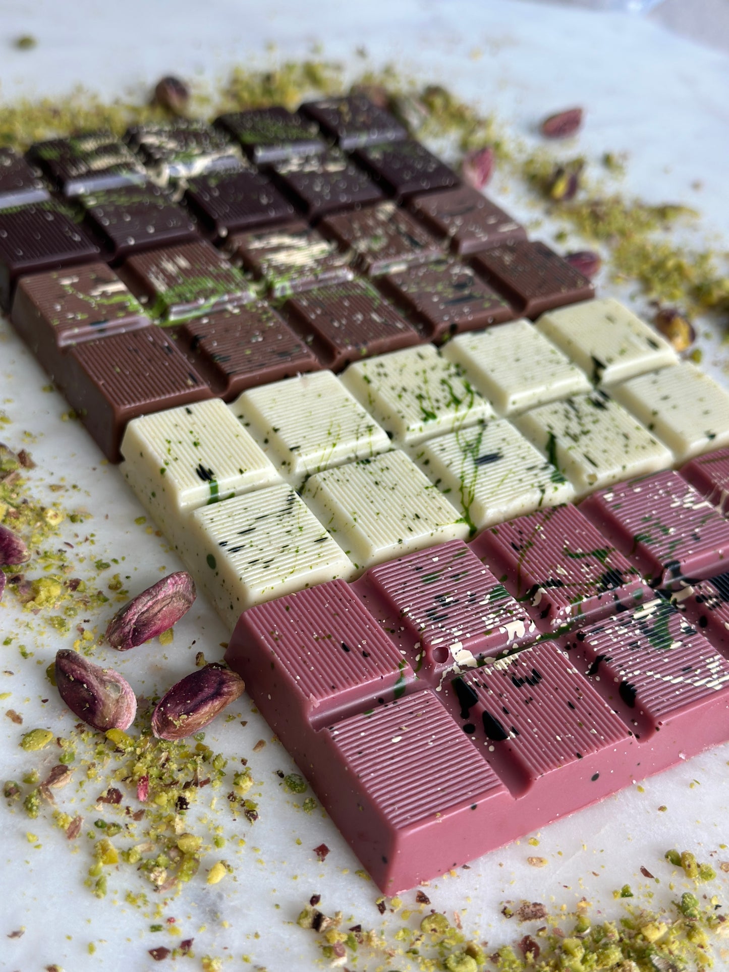 Dark Dubai Pistachio Chocolate – Luxury Gourmet Bar